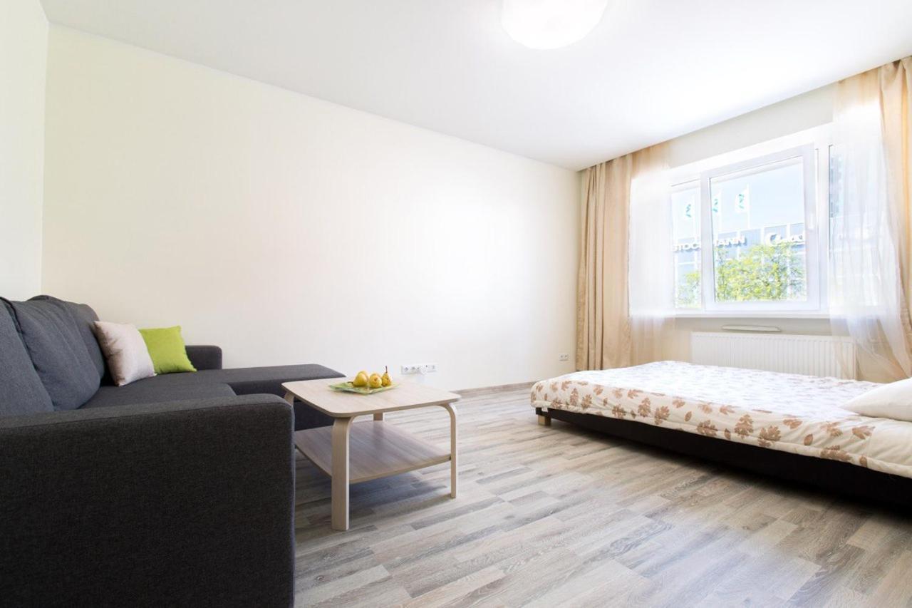Sunny Apartment Near Bus Station Талин Екстериор снимка